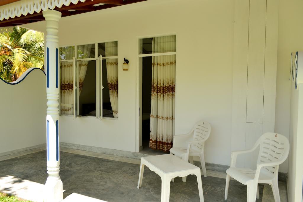 Di Sicuro Tourist Inn 히카두와 객실 사진