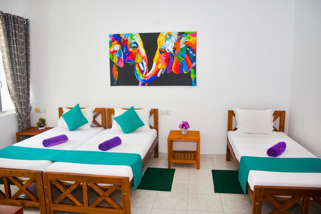 Di Sicuro Tourist Inn 히카두와 외부 사진