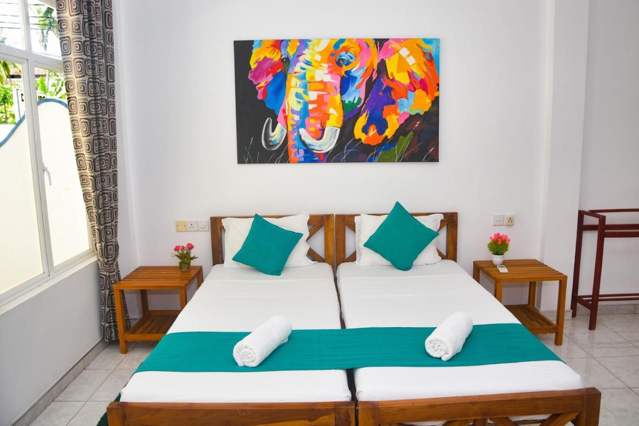 Di Sicuro Tourist Inn 히카두와 외부 사진